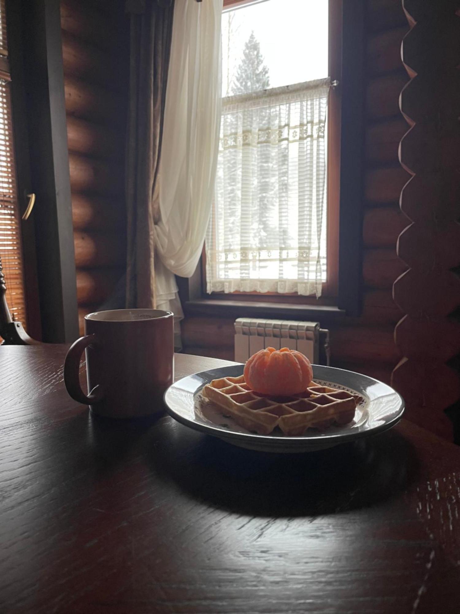 Relaxation In Guta Гута Покращене Шале Bagian luar foto