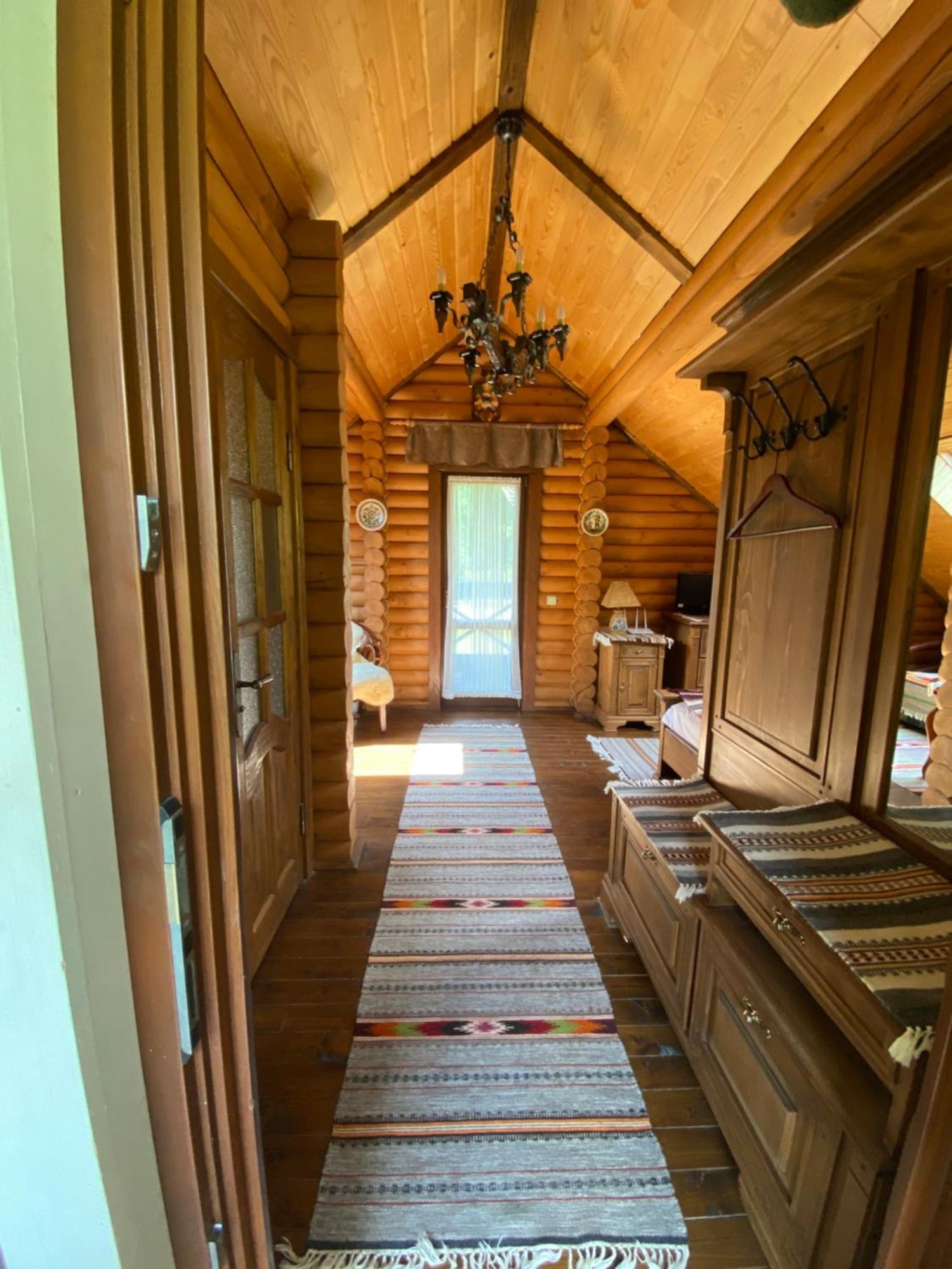 Relaxation In Guta Гута Покращене Шале Bagian luar foto