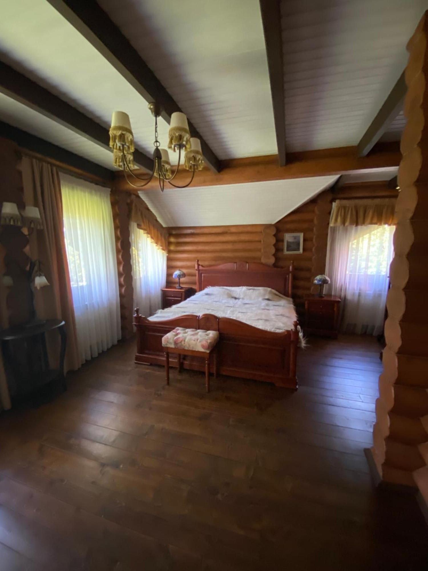 Relaxation In Guta Гута Покращене Шале Bagian luar foto