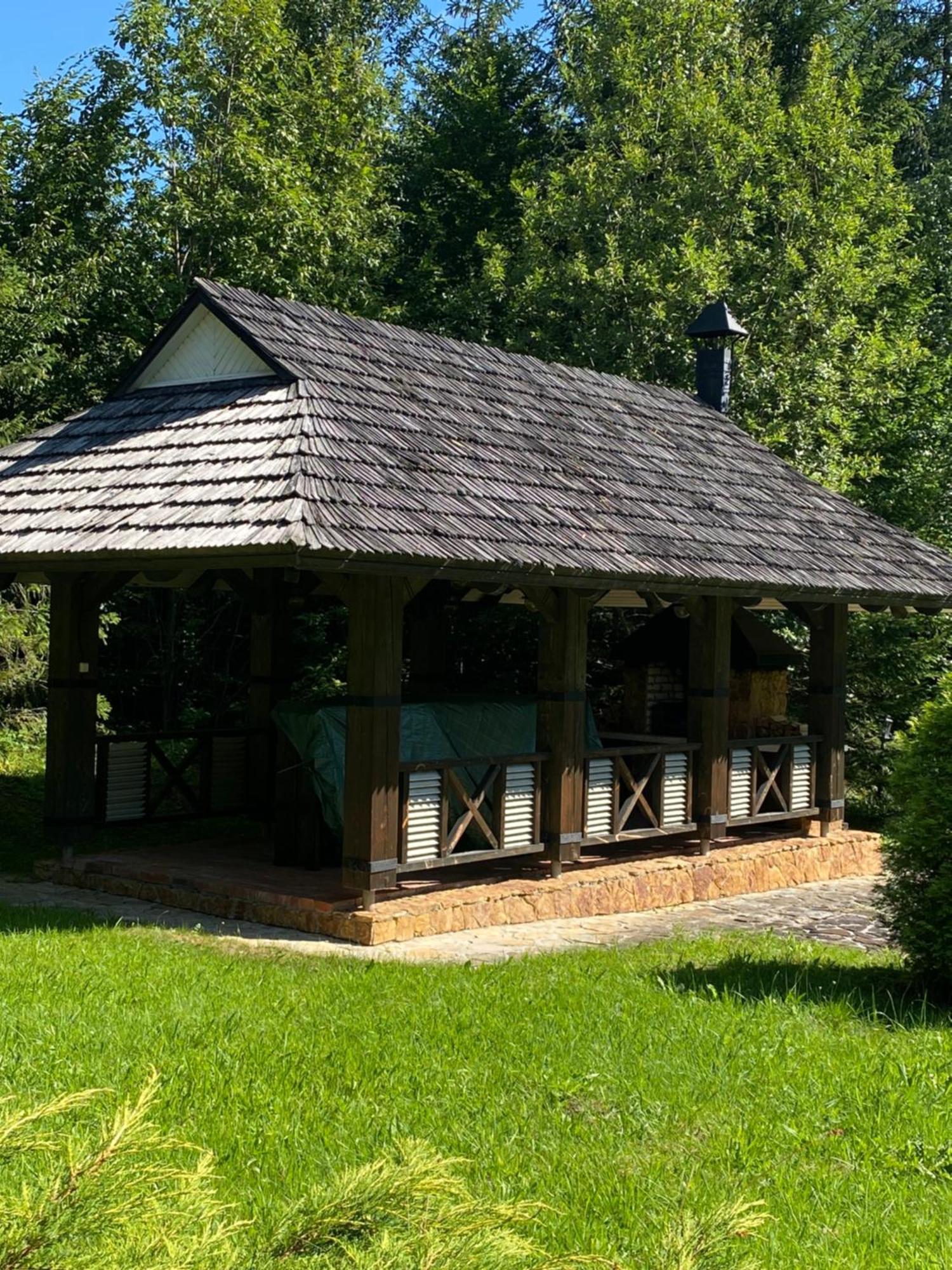 Relaxation In Guta Гута Покращене Шале Bagian luar foto